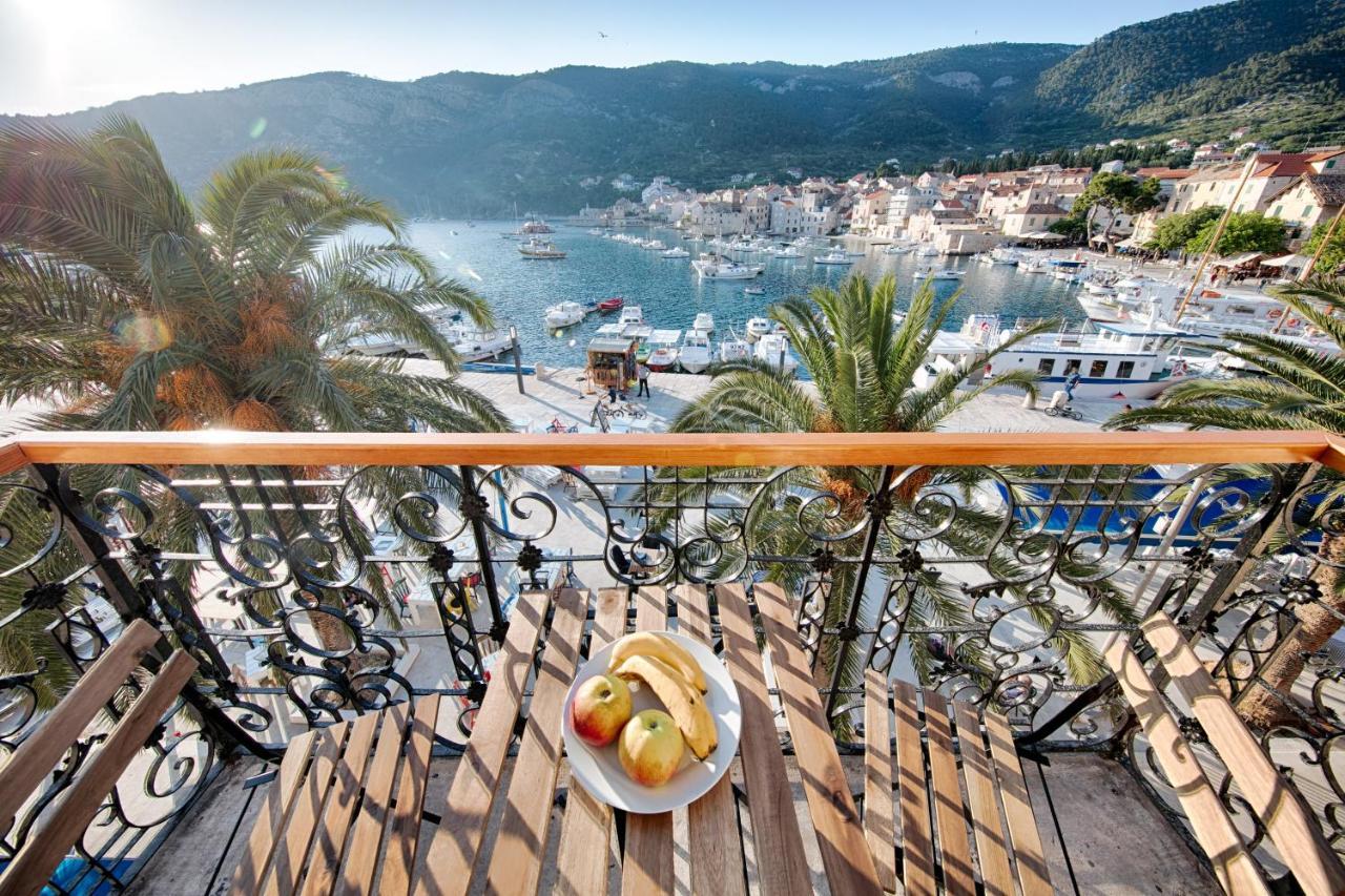 Seafront Rooms Koluna Komiža Eksteriør bilde