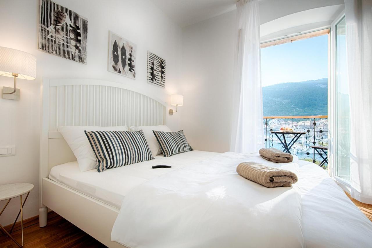 Seafront Rooms Koluna Komiža Eksteriør bilde