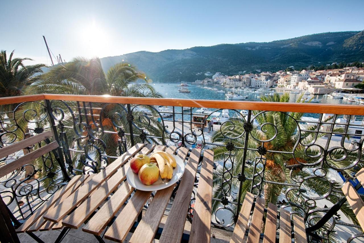 Seafront Rooms Koluna Komiža Eksteriør bilde