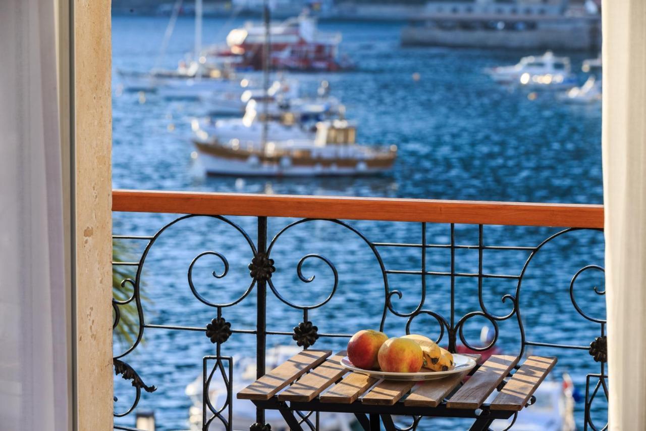 Seafront Rooms Koluna Komiža Eksteriør bilde