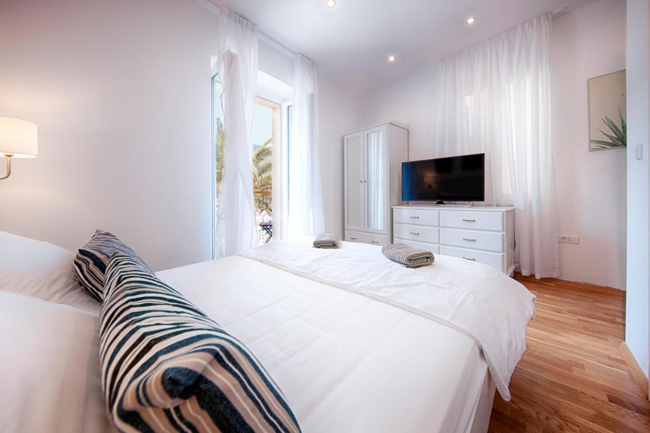 Seafront Rooms Koluna Komiža Eksteriør bilde