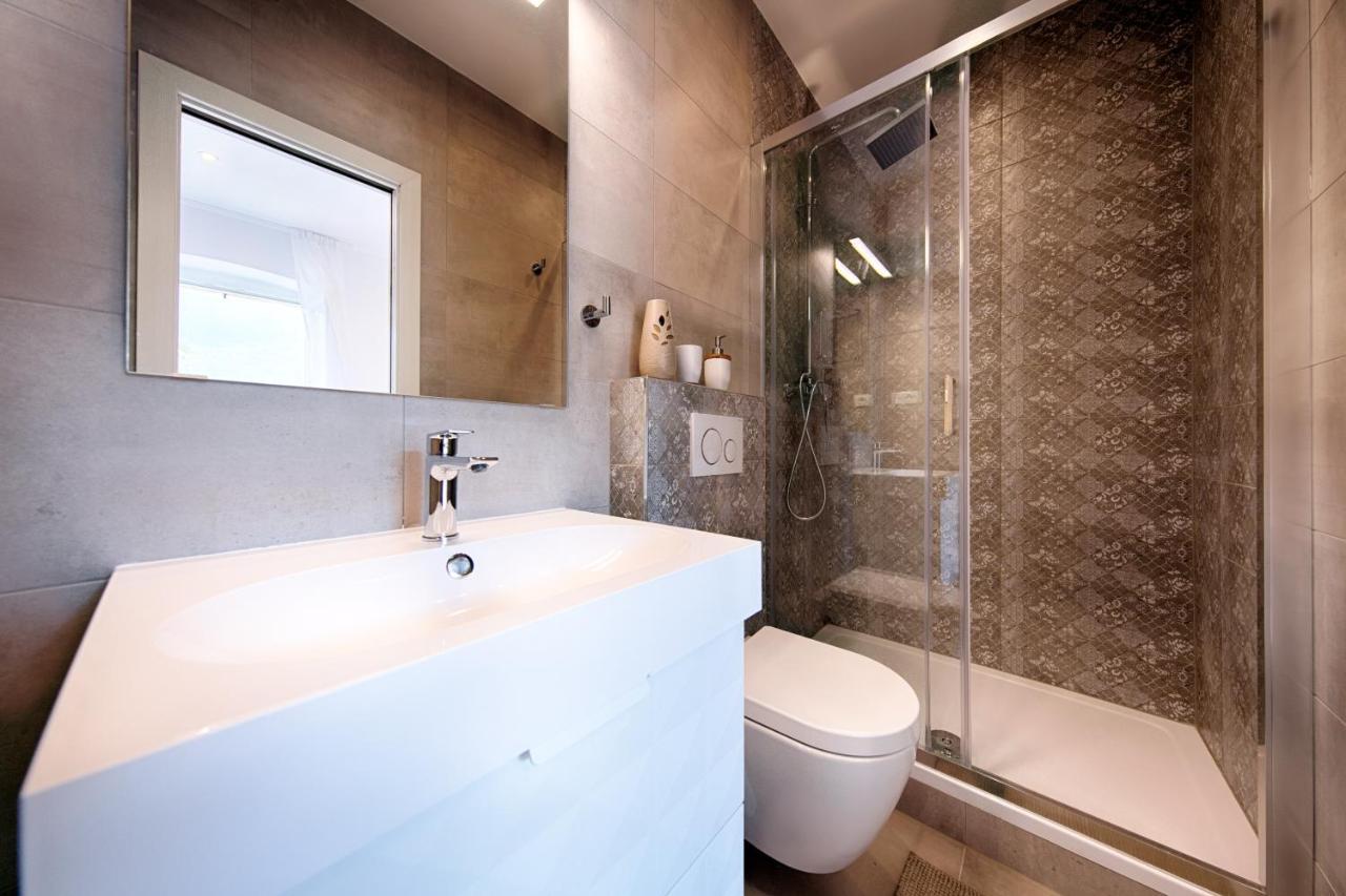 Seafront Rooms Koluna Komiža Eksteriør bilde
