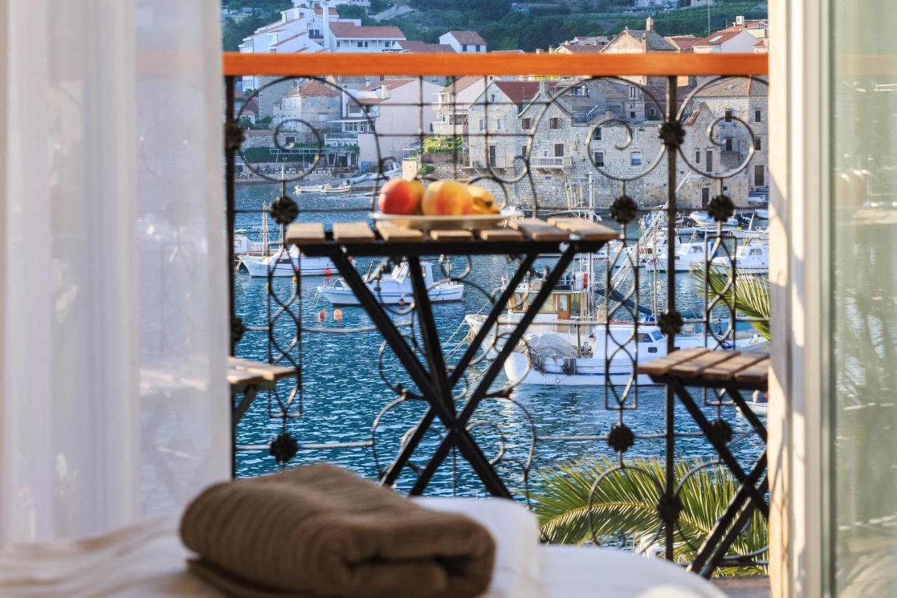 Seafront Rooms Koluna Komiža Eksteriør bilde