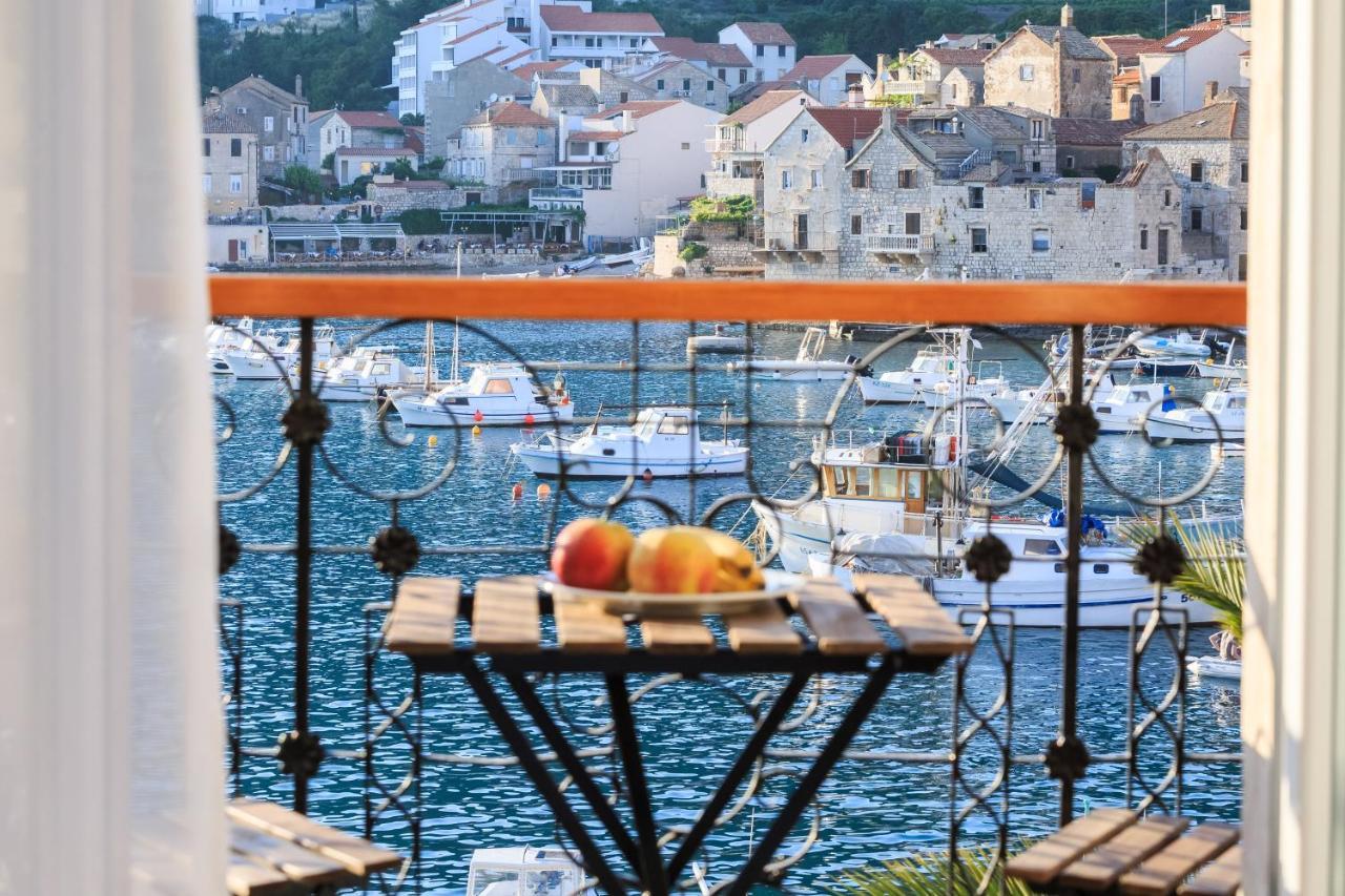 Seafront Rooms Koluna Komiža Eksteriør bilde