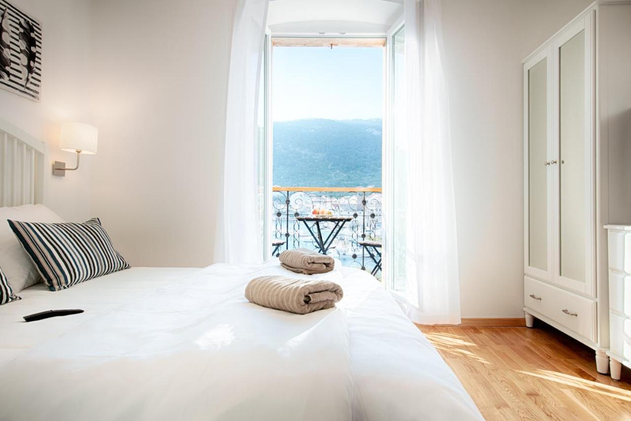Seafront Rooms Koluna Komiža Eksteriør bilde